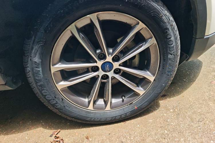 Used Ford Territory 2019 EcoBoost 145 CVT Platinum Edition China VI compliant Right Front Wheel Hub