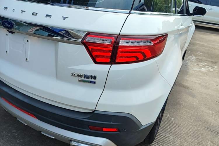 Used Ford Territory 2019 EcoBoost 145 CVT Platinum Edition China VI compliant Right Rear Taillight