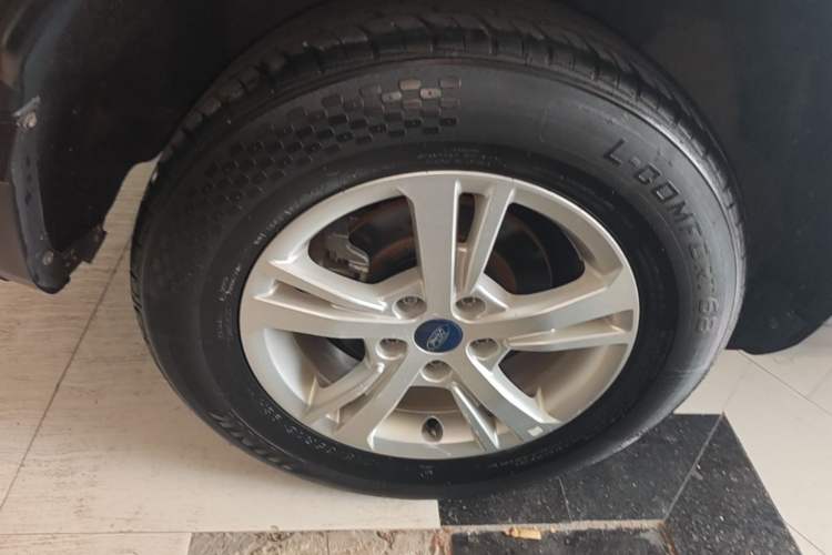 Used Ford Territory 2019 EcoBoost 145 CVT Elite Model China VI Standard Right Rear Wheel Hub