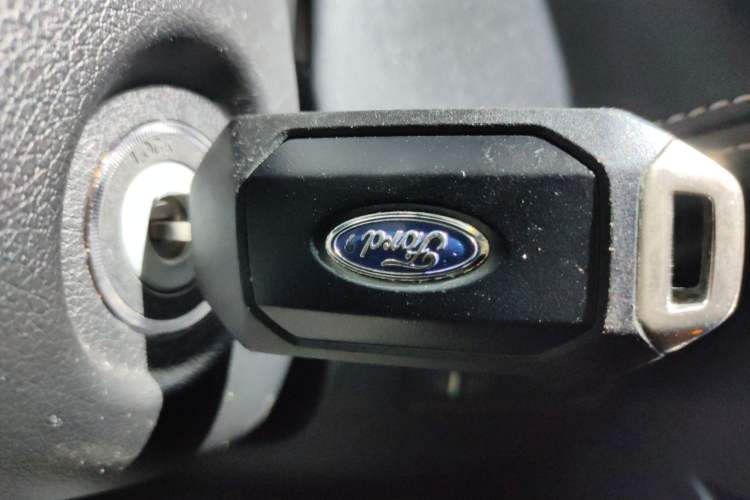 Used Ford Territory 2019 EcoBoost 145 CVT Platinum Edition China VI compliant Vehicle Key