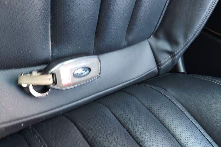 Used Ford Territory 2019 EcoBoost 145 CVT Platinum Edition China VI compliant Vehicle Key