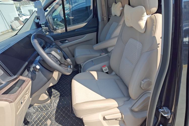 Used Ford Tourneo Custom 2023 2.0T Automatic Comfort Edition Left Front Seat