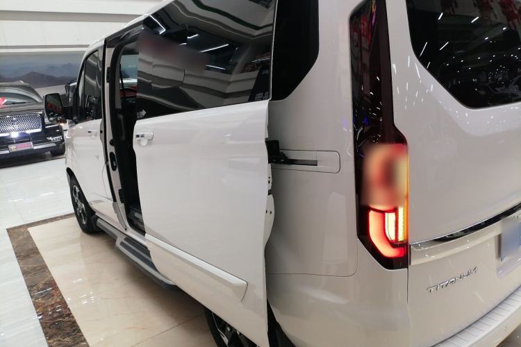 Used Ford Tourneo Custom 2023 2.0T Automatic Prestige Edition Left Side