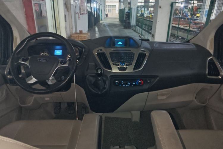 Used Ford Tourneo Custom 2016 2.0T Manual Elite Edition Center Console