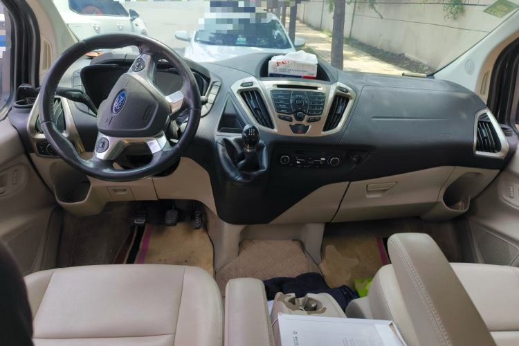 Used Ford Tourneo Custom 2016 2.0T Manual Elite Edition Center Console