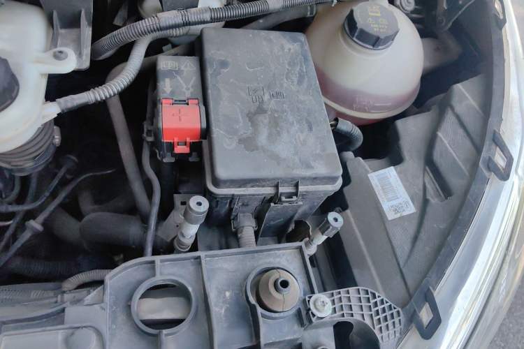 Used Ford Tourneo Custom 2016 2.0T Manual Elite Version Engine Bay Left