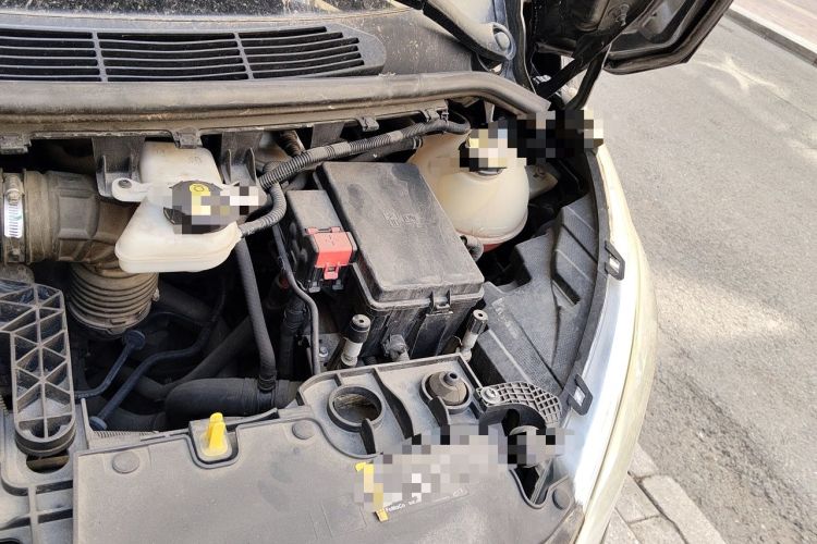 Used Ford Tourneo Custom 2016 2.0T Manual Elite Edition Engine Bay Left