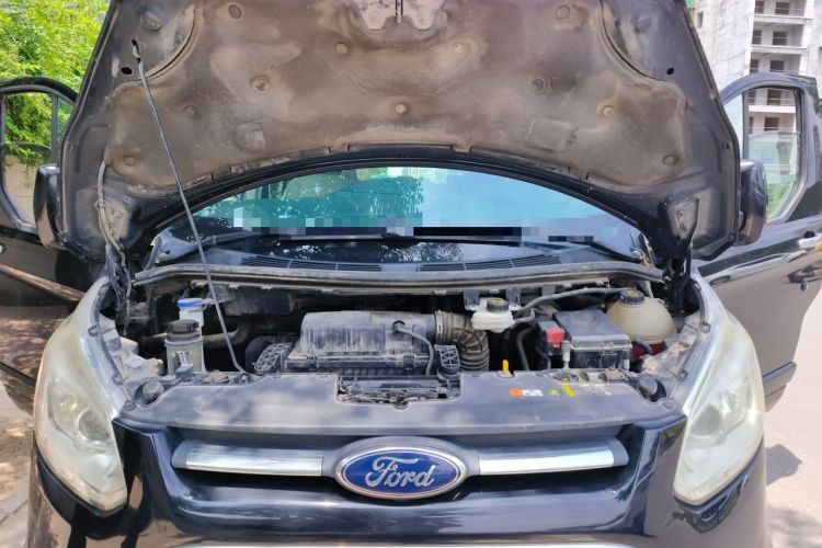 Used Ford Tourneo Custom 2016 2.0T Manual Elite Edition Engine Bay