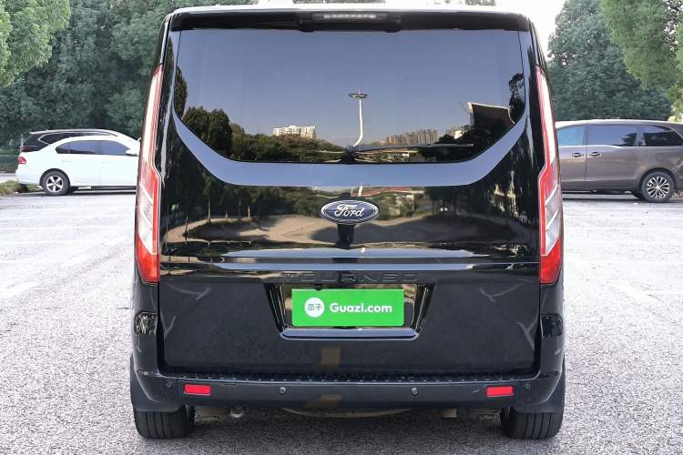Used Ford Tourneo Custom 2016 2.0T Manual Elite Edition Exterior 4