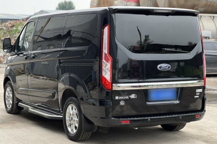 Used Ford Tourneo Custom 2016 2.0T Manual Elite Version Exterior 4