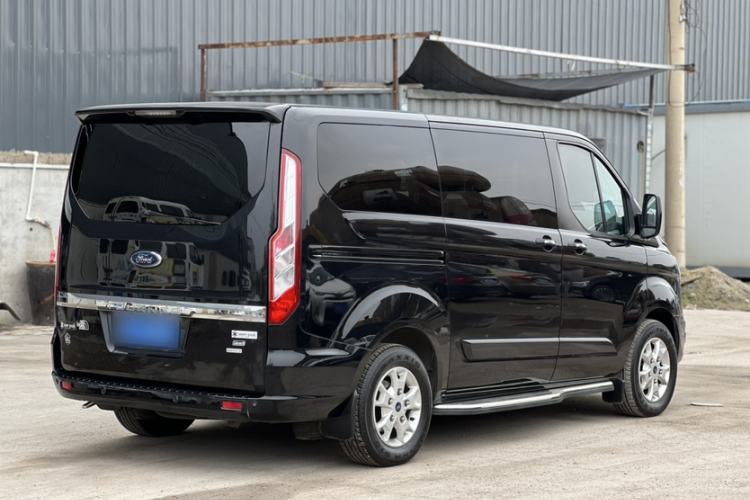 Used Ford Tourneo Custom 2016 2.0T Manual Elite Version Exterior 5