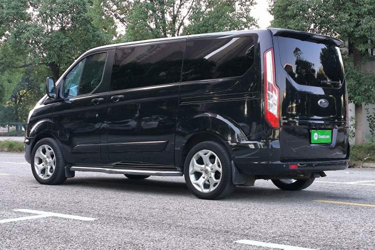 Used Ford Tourneo Custom 2016 2.0T Manual Elite Edition Exterior 6