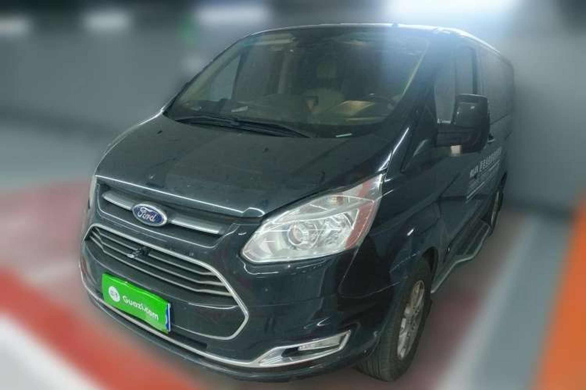 Used Ford Tourneo Custom 2016 2.0T Manual Elite Version Front Left 45 Deg