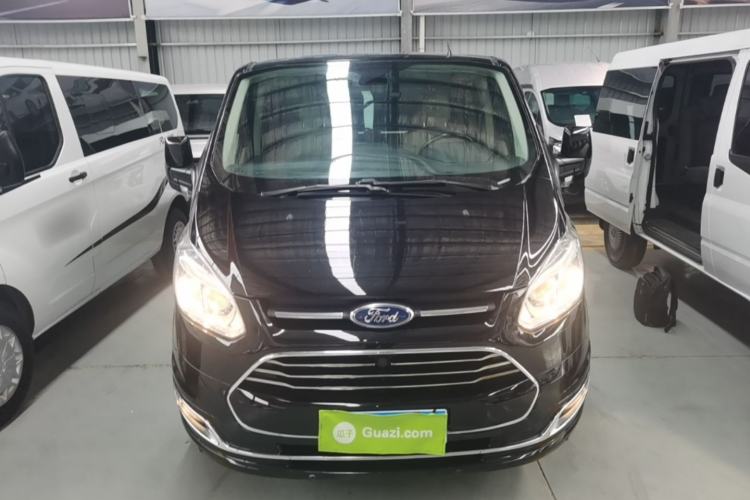 Used Ford Tourneo Custom 2016 2.0T Manual Elite Version Front