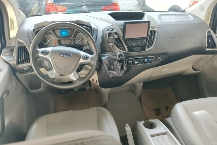 Used Ford Tourneo Custom 2016 2.0T Manual Elite Version Interior 2