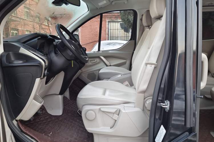Used Ford Tourneo Custom 2016 2.0T Manual Elite Edition Left Front Seat