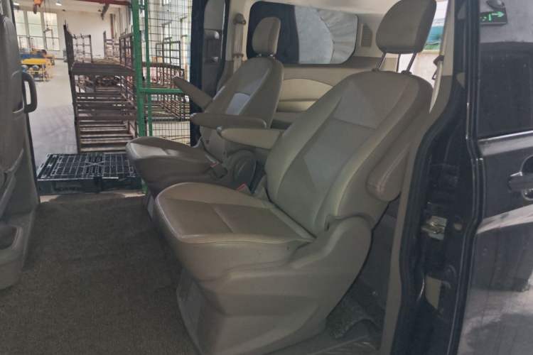 Used Ford Tourneo Custom 2016 2.0T Manual Elite Edition Left Rear Seat
