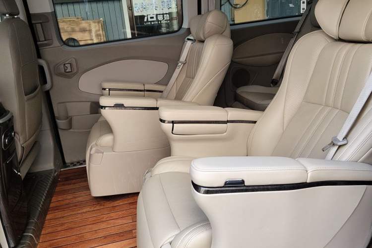 Used Ford Tourneo Custom 2016 2.0T Manual Elite Edition Left Rear Seat