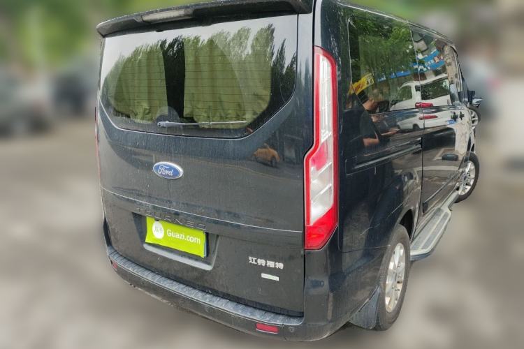 Used Ford Tourneo Custom 2016 2.0T Manual Elite Edition Rear Right 45 Deg