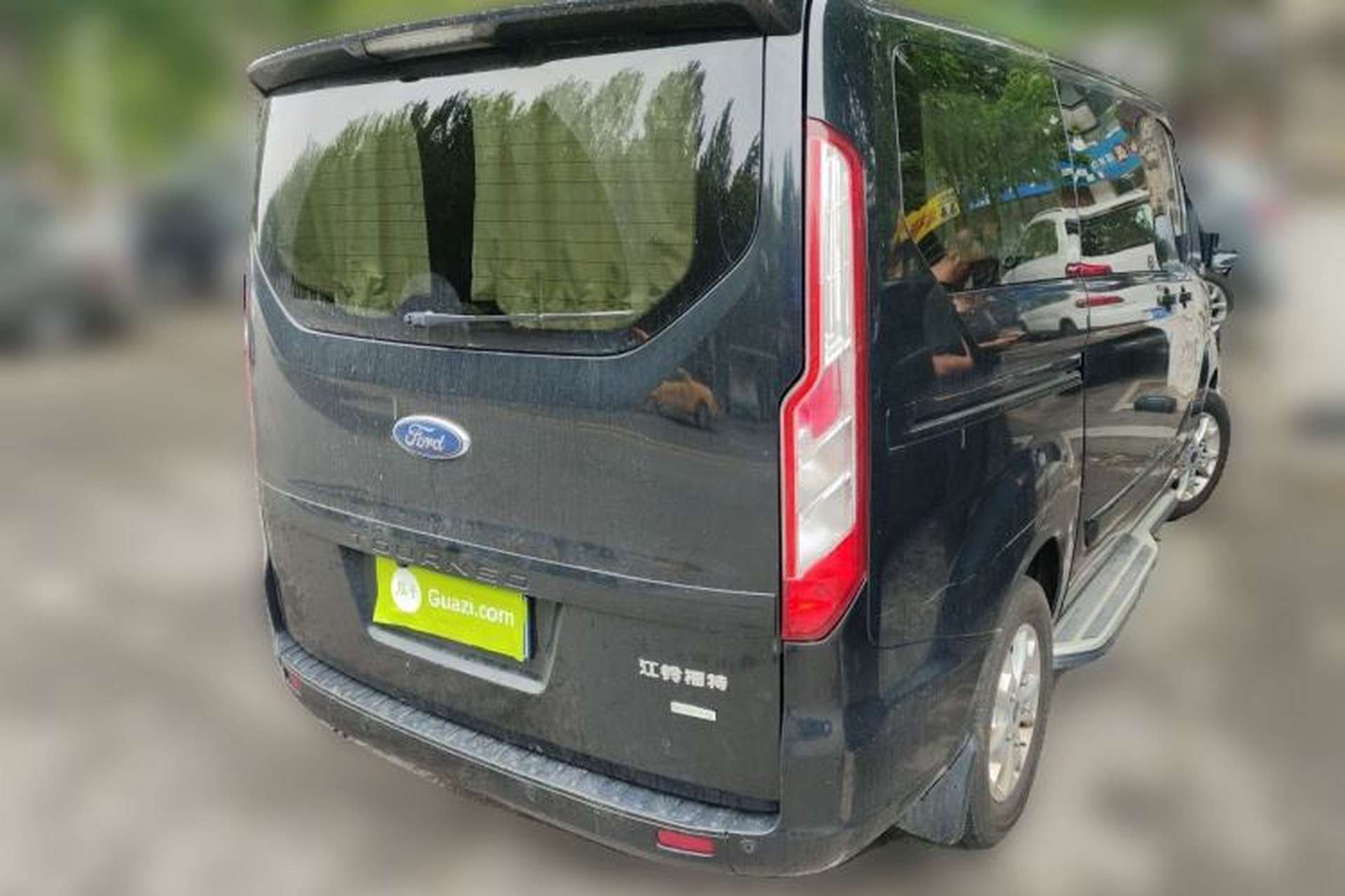 Used Ford Tourneo Custom 2016 2.0T Manual Elite Edition Rear Right 45 Deg