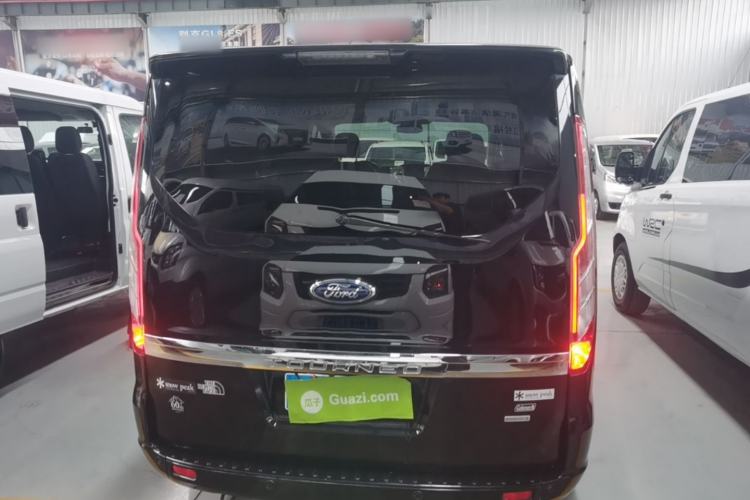 Used Ford Tourneo Custom 2016 2.0T Manual Elite Version Rear
