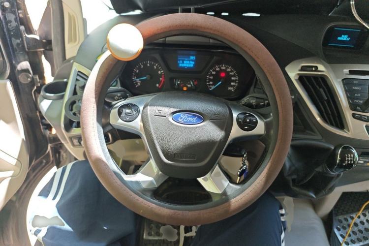 Used Ford Tourneo Custom 2016 2.0T Manual Elite Edition Steering Wheel