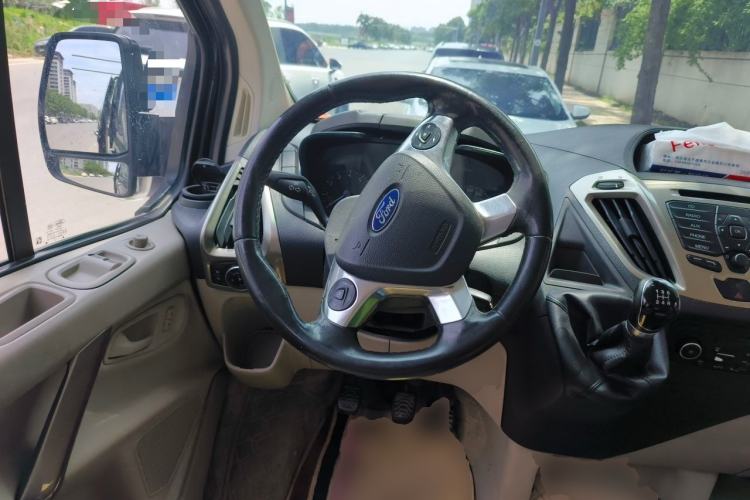 Used Ford Tourneo Custom 2016 2.0T Manual Elite Edition Steering Wheel