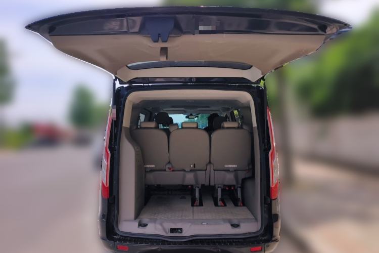 Used Ford Tourneo Custom 2016 2.0T Manual Elite Edition Trunk