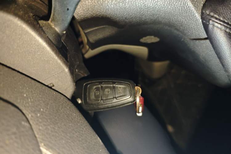 Used Ford Tourneo Custom 2016 2.0T Manual Elite Edition Vehicle Key