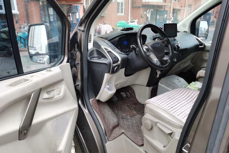 Used Ford Tourneo Custom 2016 2.0T Manual Elite Edition Driver Seat