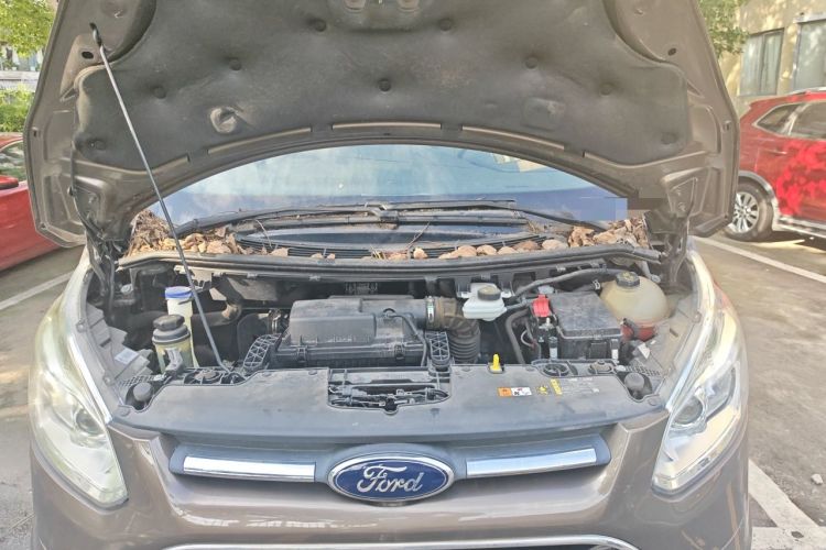 Used Ford Tourneo Custom 2016 2.0T Manual Elite Version Engine Bay