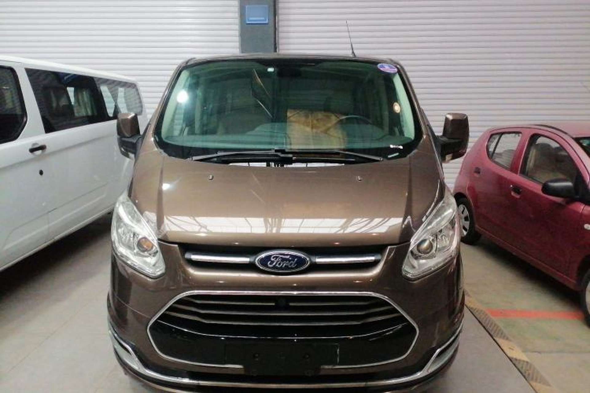 Used Ford Tourneo Custom 2016 2.0T Manual Elite Version Exterior 1