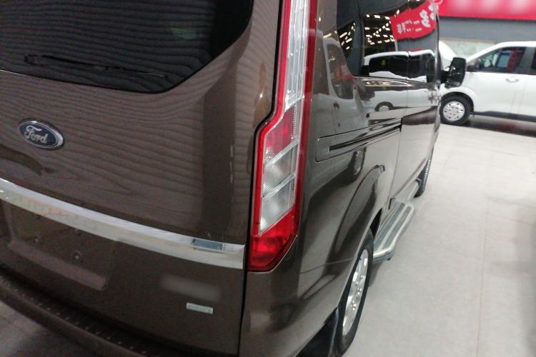 Used Ford Tourneo Custom 2016 2.0T Manual Elite Version Exterior 6