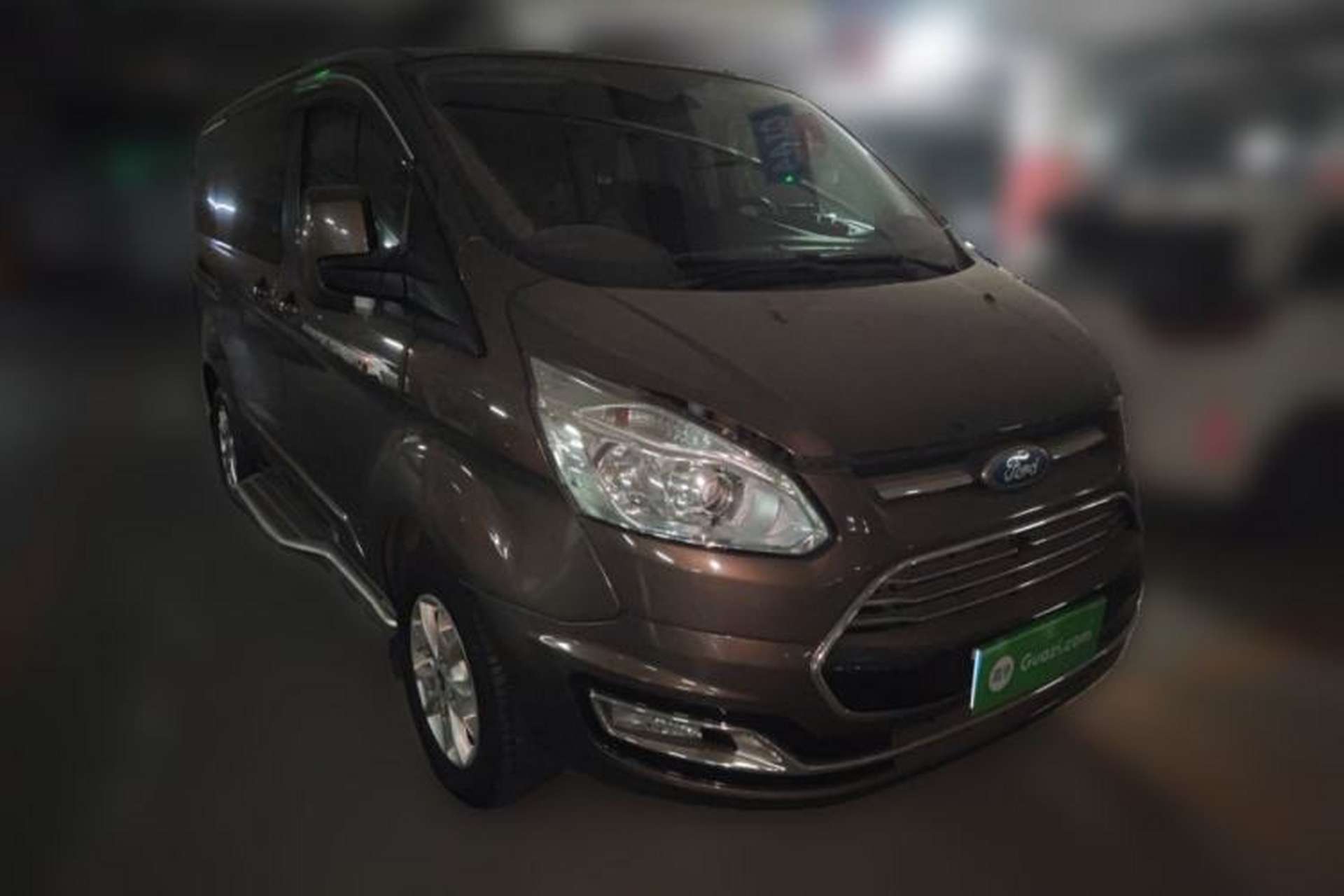 Used Ford Tourneo Custom 2016 2.0T Manual Elite Version Front Right 45 Deg