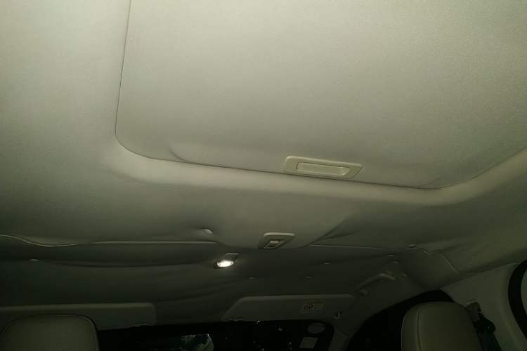 Used Ford Tourneo Custom 2016 2.0T Manual Elite Edition Headliner