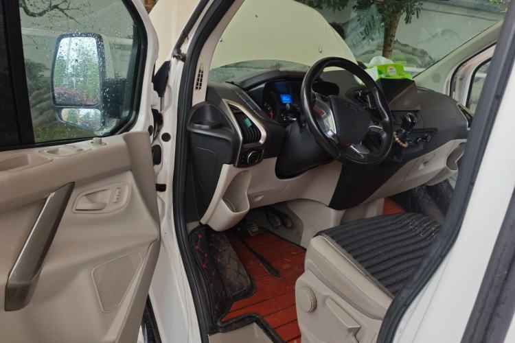 Used Ford Tourneo Custom 2016 2.0T Manual Elite Edition Driver Seat