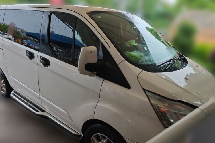 Used Ford Tourneo Custom 2016 2.0T Manual Elite Edition Front Right 45 Deg