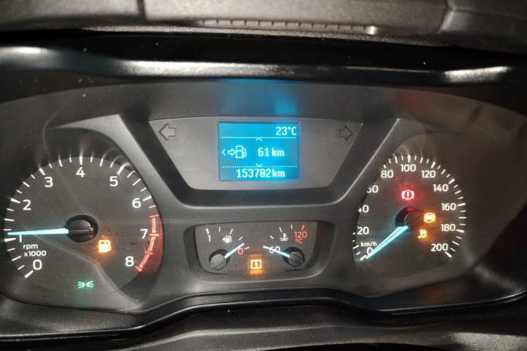 Used Ford Tourneo Custom 2016 2.0T Manual Elite Edition Odometer Close Up