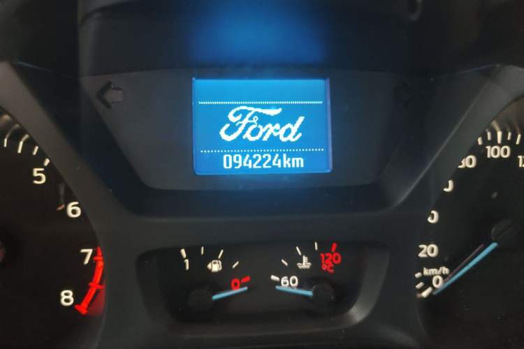 Used Ford Tourneo Custom 2016 2.0T Manual Elite Edition Odometer Close Up
