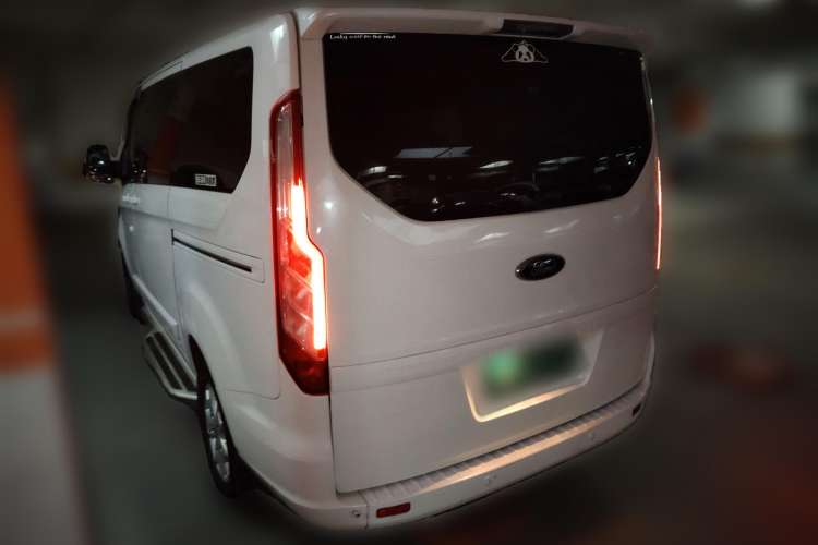 Used Ford Tourneo Custom 2016 2.0T Manual Elite Edition Rear Left 45 Deg