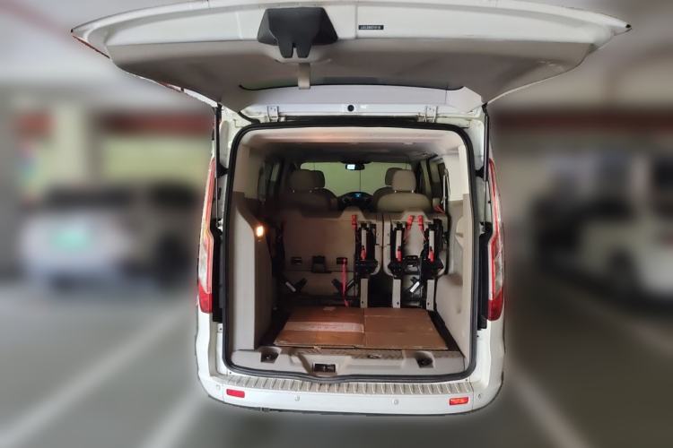 Used Ford Tourneo Custom 2016 2.0T Manual Elite Edition Trunk