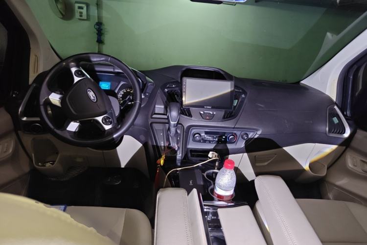Used Ford Tourneo Custom 2017 2.0T Automatic Elite Edition Center Console