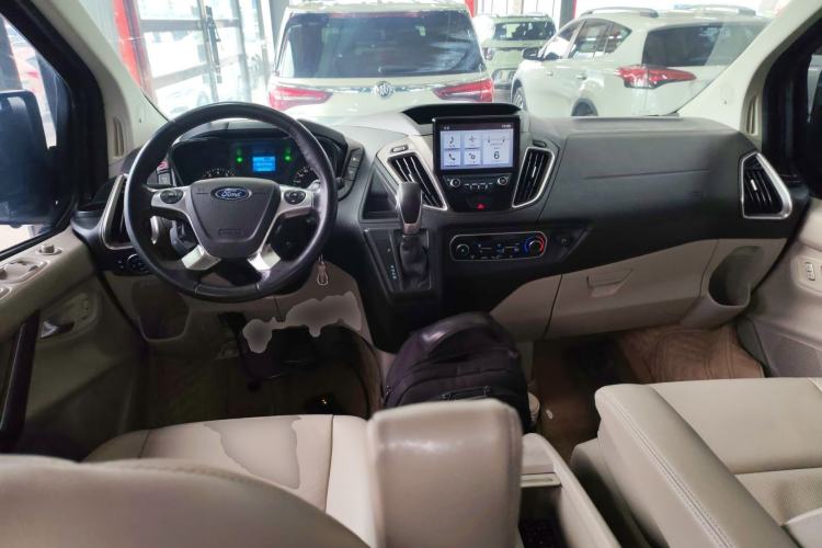 Used Ford Tourneo Custom 2017 2.0T Automatic Business Class Version Center Console