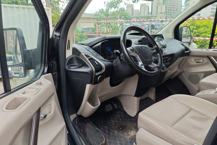 Used Ford Tourneo Custom 2017 2.0T Automatic Elite Version Driver Seat