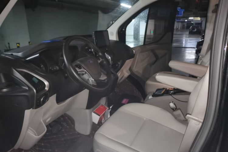 Used Ford Tourneo Custom 2017 2.0T Automatic Elite Edition Driver Seat