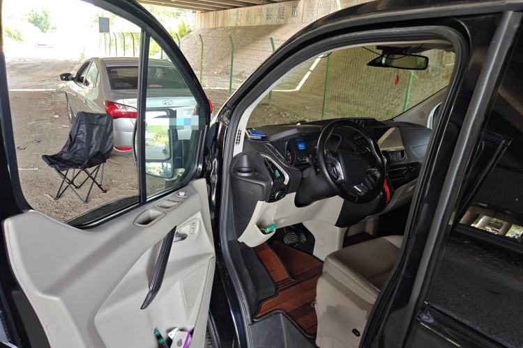Used Ford Tourneo Custom 2017 2.0T Automatic Elite Version Driver Seat