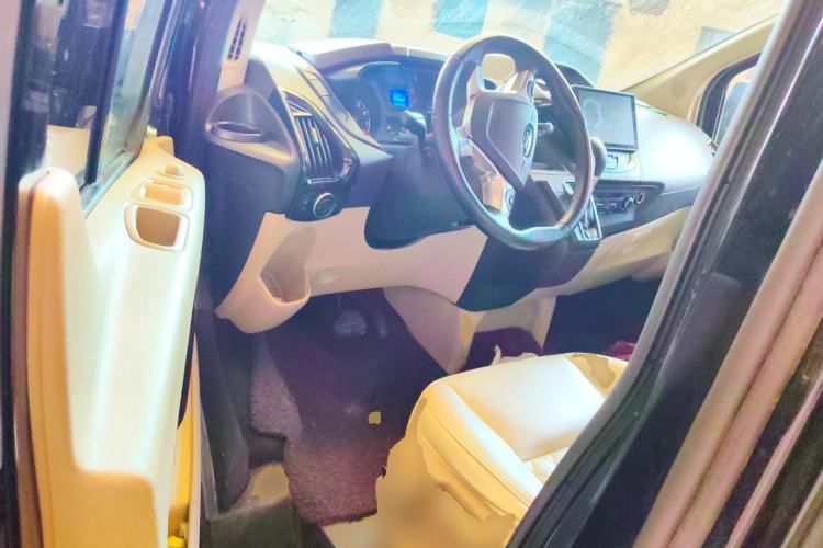Used Ford Tourneo Custom 2017 2.0T Automatic Elite Edition Driver Seat