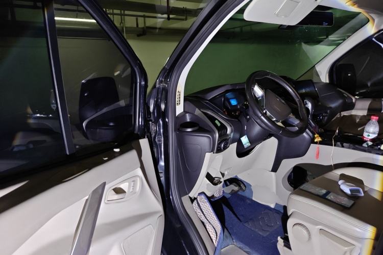 Used Ford Tourneo Custom 2017 2.0T Automatic Elite Edition Driver Seat