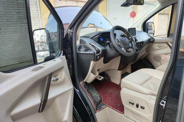 Used Ford Tourneo Custom 2017 2.0T Automatic Elite Version Driver Seat