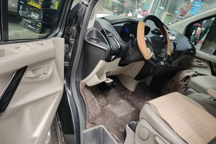 Used Ford Tourneo Custom 2017 2.0T Automatic Elite Edition Driver Seat